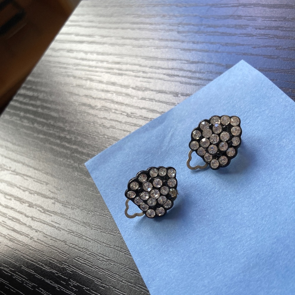 Finely detailed Vintage Japanned crystal earrings